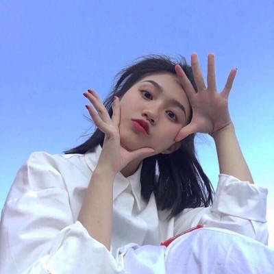 普通自然真人头像女(精选18张)