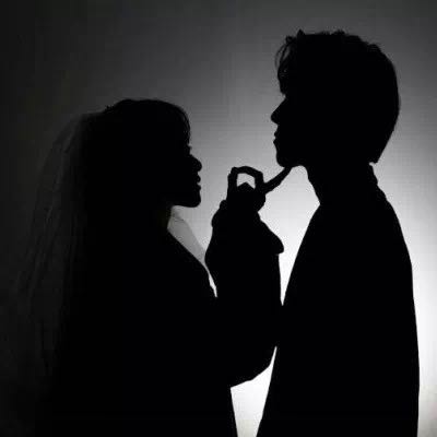 抖音最火的情侣头像一人一半(优选20张)