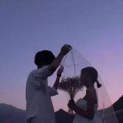 抖音最火的情侣头像一人一半(优选20张)