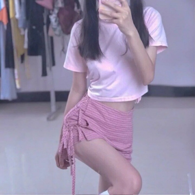 高冷成熟御姐头像真人不看镜头(精选20张)