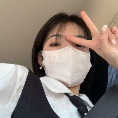 高冷成熟御姐头像真人不看镜头(精选20张)