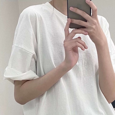 高冷成熟御姐头像真人不看镜头(精选20张)