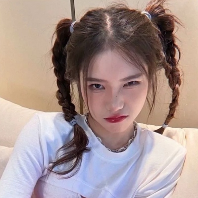 全网最稀有头像女生(18张)