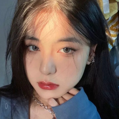 全网最稀有头像女生(18张)