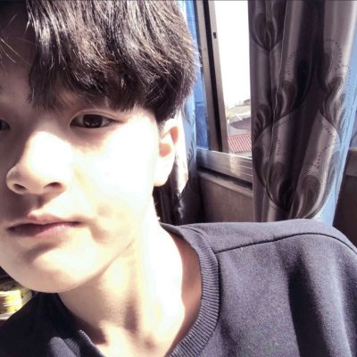 阳光清新男生头像(优选24张)