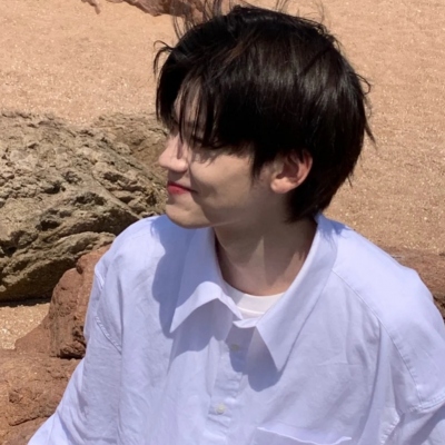 简单大方阳光温暖的男生头像(精选20张)