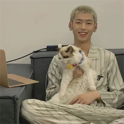 简单大方阳光温暖的男生头像(精选20张)