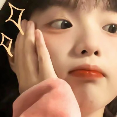 既惊艳又耐看的女生头像(精选24张)
