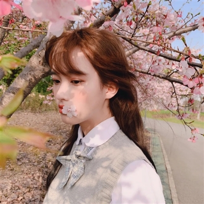 2023唯美意境的qq女生头像(22张)