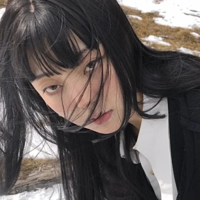 女生酷酷的图片头像(优选22张)