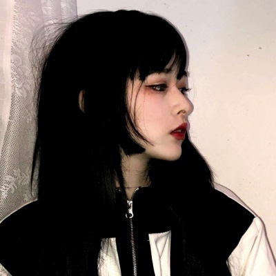 女生酷酷的图片头像(优选22张)