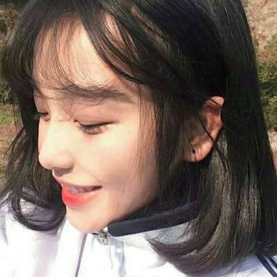 女生酷酷的图片头像(优选22张)