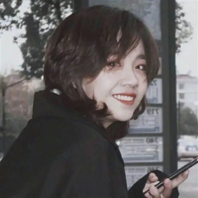 开怀大笑的女生头像(优选20张)