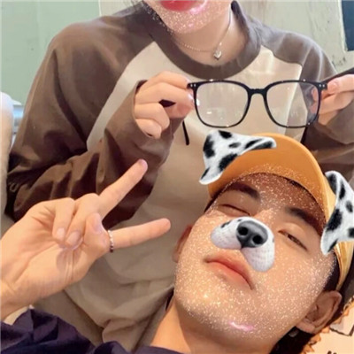 2023最火的情侣头像欧美高清图片(共20张)