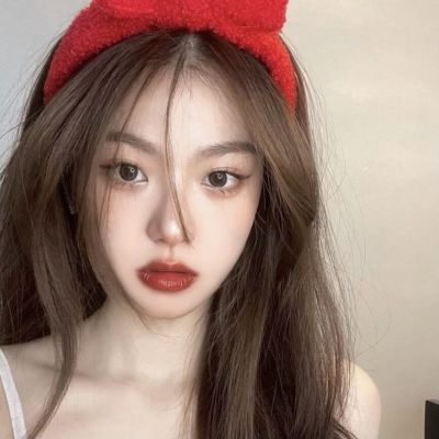 森系美女头像2023长发唯美图片精选(优选20张)