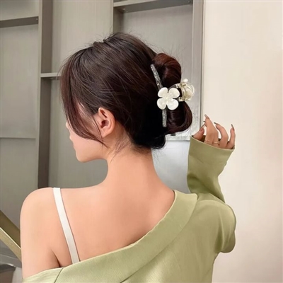 高清漂亮好看的头像酷女生现代图片(22张)