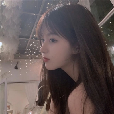 高清漂亮好看的头像酷女生现代图片(22张)