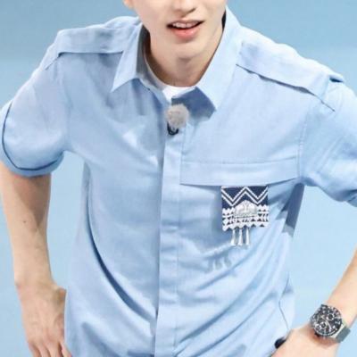 2023头像男生帅气潮流高清图片(共24张)