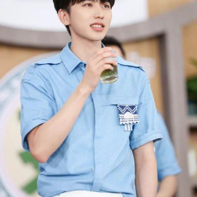 2023头像男生帅气潮流高清图片(共24张)