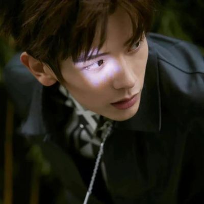 2023帅气成熟男人头像图片(精选20张)