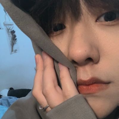 2023帅气成熟男人头像图片(精选20张)