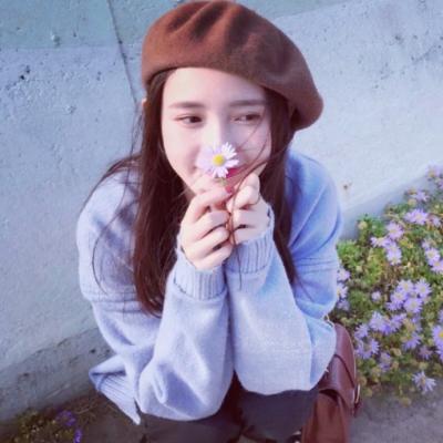 高清阳光好看的简洁微笑女头像图片(20张)