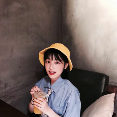 高清阳光好看的简洁微笑女头像图片(20张)