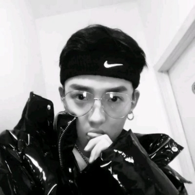 黑白超酷男生帅气qq头像(18张)