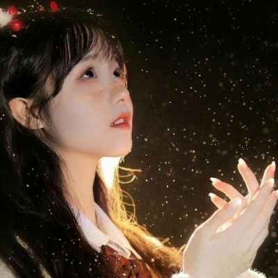 2023年女生高清头像图片(22张)