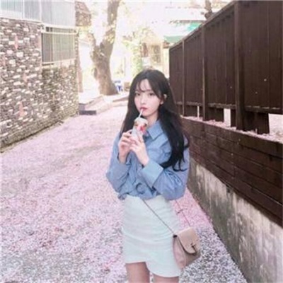 2023年女生高清头像图片(22张)