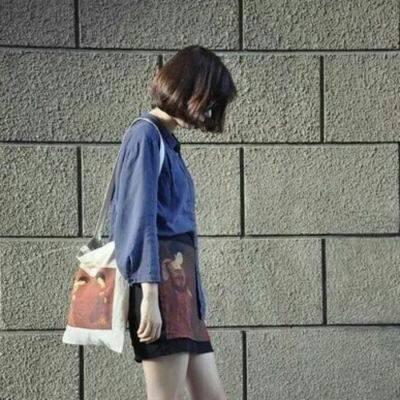 2023年女生高清头像图片(22张)