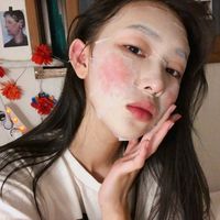 镜头前的时尚女生自拍头像大全(20张)