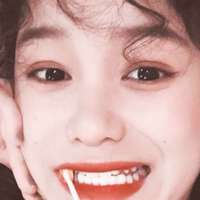 镜头前的时尚女生自拍头像大全(20张)