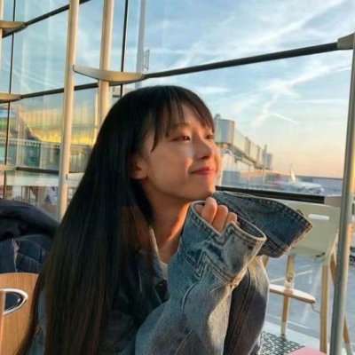 高清暖色调的治愈系头像女生图片(精选20张)