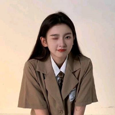 2023最红美女头像(22张)