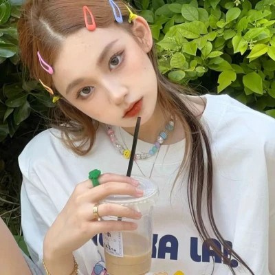 2023女生头像网红(优选20张)
