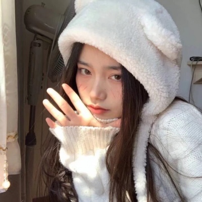 可甜可盐的欧美小姐姐头像真人(优选28张)