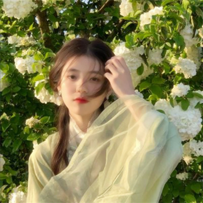 绿色系小清新女生头像(共20张)