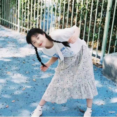 绿色系小清新女生头像(共20张)