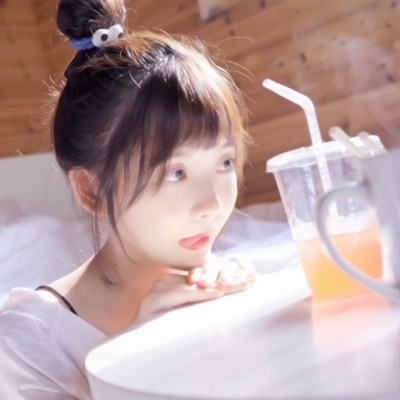 微信头像女生简单大方(精选18张)