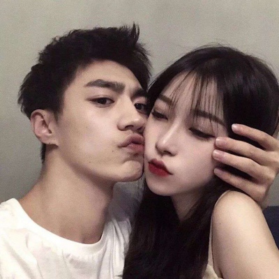 很难找的个性情侣头像真人(16张)