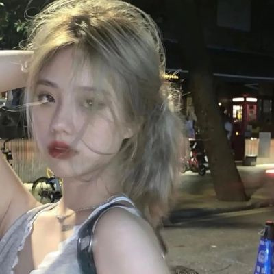 安静又温柔又沉稳的女生头像(20张)