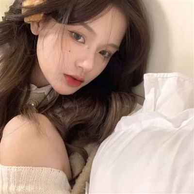 干净温柔大方的女生头像(18张)