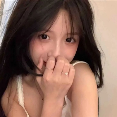 干净温柔大方的女生头像(18张)