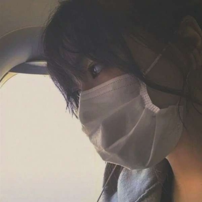 颜值超高的女生头像真人戴口罩(共18张)