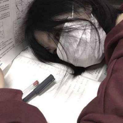颜值超高的女生头像真人戴口罩(共18张)