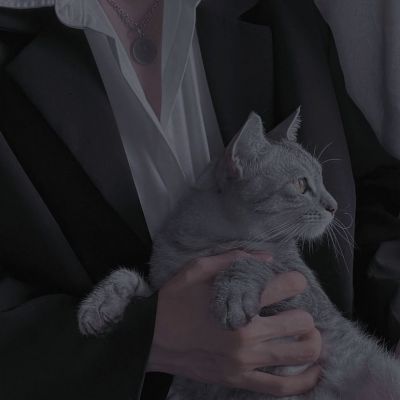 又简单又好看的头像男(共18张)