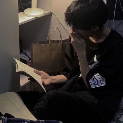 又简单又好看的头像男(共18张)