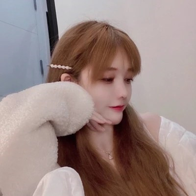 头像女最新2023高级真人图片(精选22张)