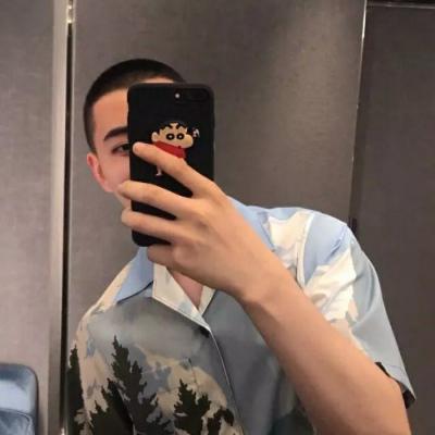 随意洒脱的qq侧面头像(精选18张)